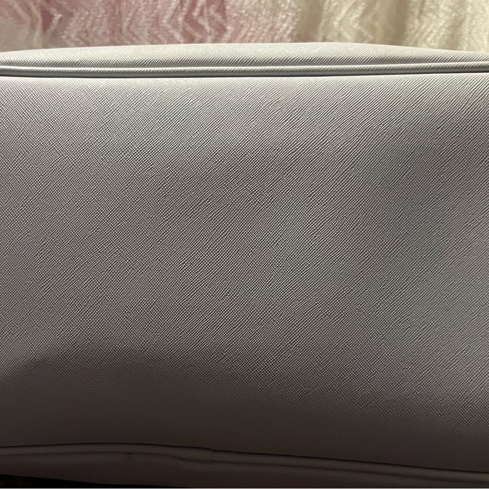 Marc Jacobs Metallic Silver Handbag shoulder bag, Marc Jacob’s beautiful light s - Picture 8 of 11